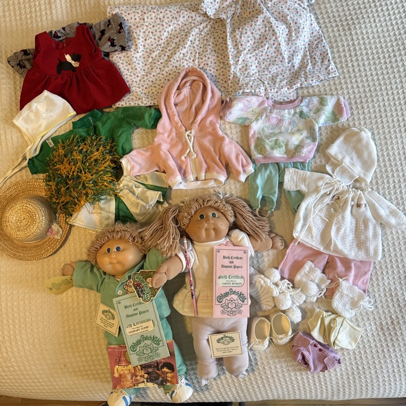 80’s Cabbage Patch Kids 2 Dolls (Girl-2dimples/ponytails, 1 Boy)+ Clothes+papers
