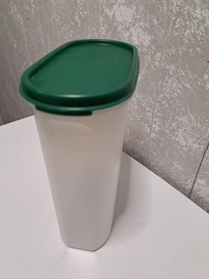 Tupperware Modular Mates Oval 4 Container #1614 w Chart Green Seal - 9.75 Cup