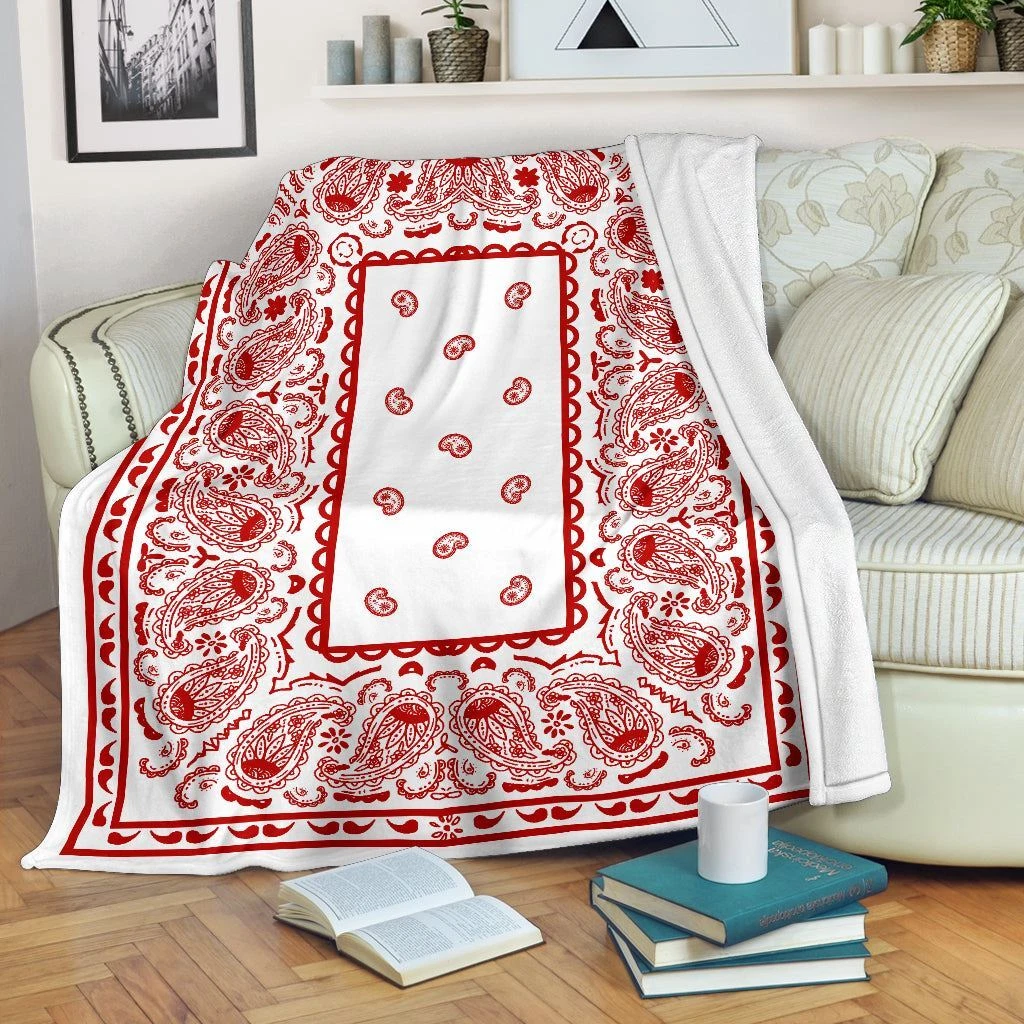 Ultra Plush White with Red Bandana Blanket