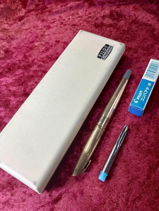 PILOT Capless Fountain Pen CLF-1000GW Vintage 1963 Nib F 14K RARE