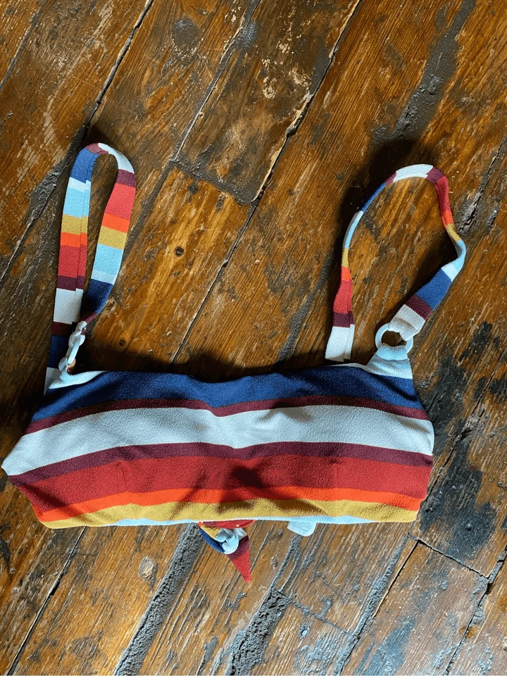 RIP CURL VERANO LOVIN BIKINI TOP GSICK9 VERANO LOVIN CROP TOP Talla Grande Foto 2 de 4