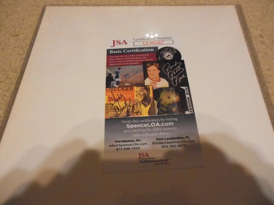 Robin Roberts Autograph 8" x 10" Photo w JSA COA - Image 2 of 2