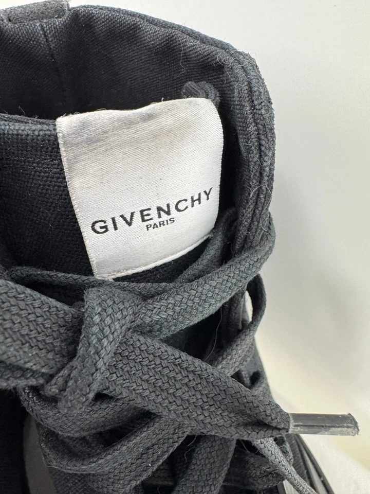 Botas de Combate Givenchy Negras Gruesas Voluminosas Con Cordones Logo Lona Goma Talla 39 Talla 9 Foto 3 de 4