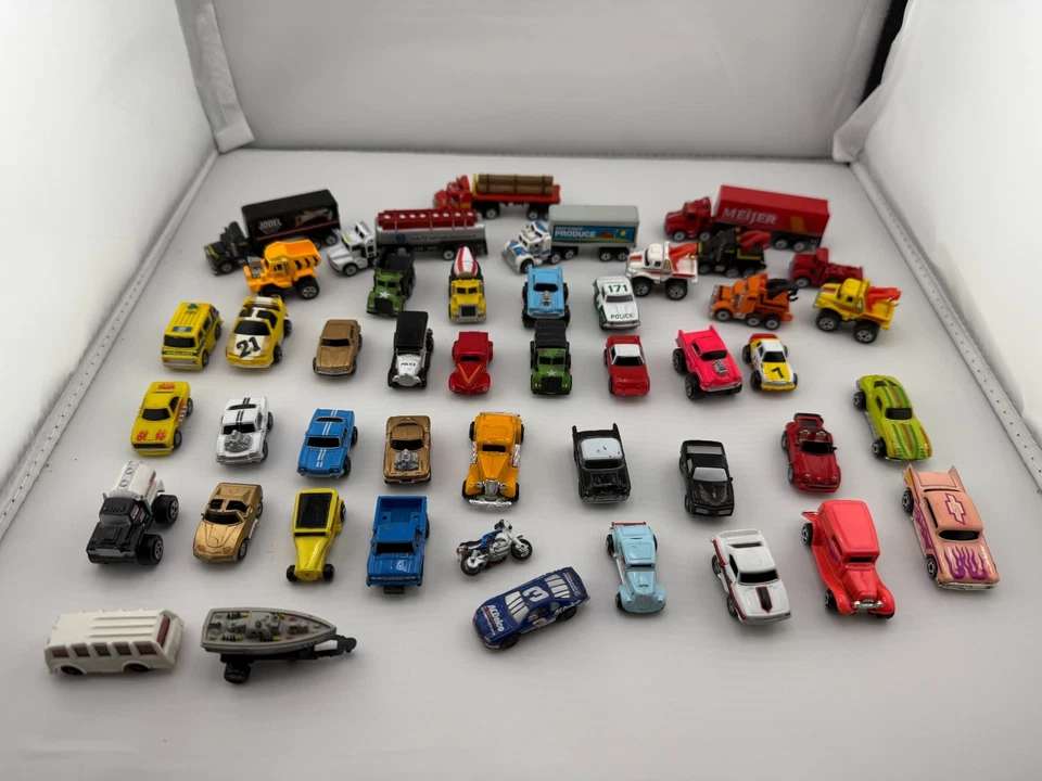 HUGE Lot of 46 VINTAGE Micro Machines Galoob & LGTI Cars Trucks Semi Hot Rods - Image 2 of 4