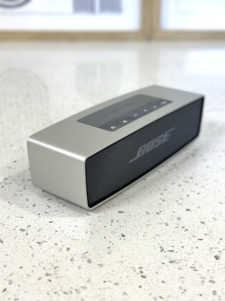 Bose SoundLink Mini Bluetooth Speaker Portable Wireless New