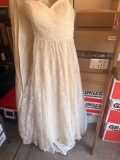 wedding dress size 16 used
