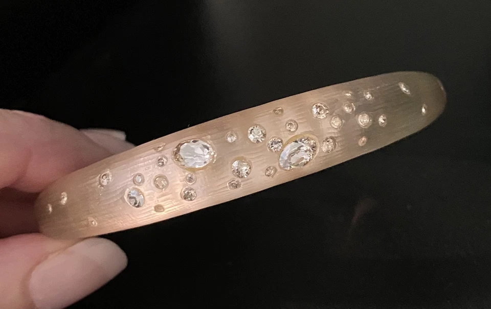 Brazalete Brazalete Alexis Bittar Rubor Rosa Lucita Cónico Cristales Transparentes Firmado