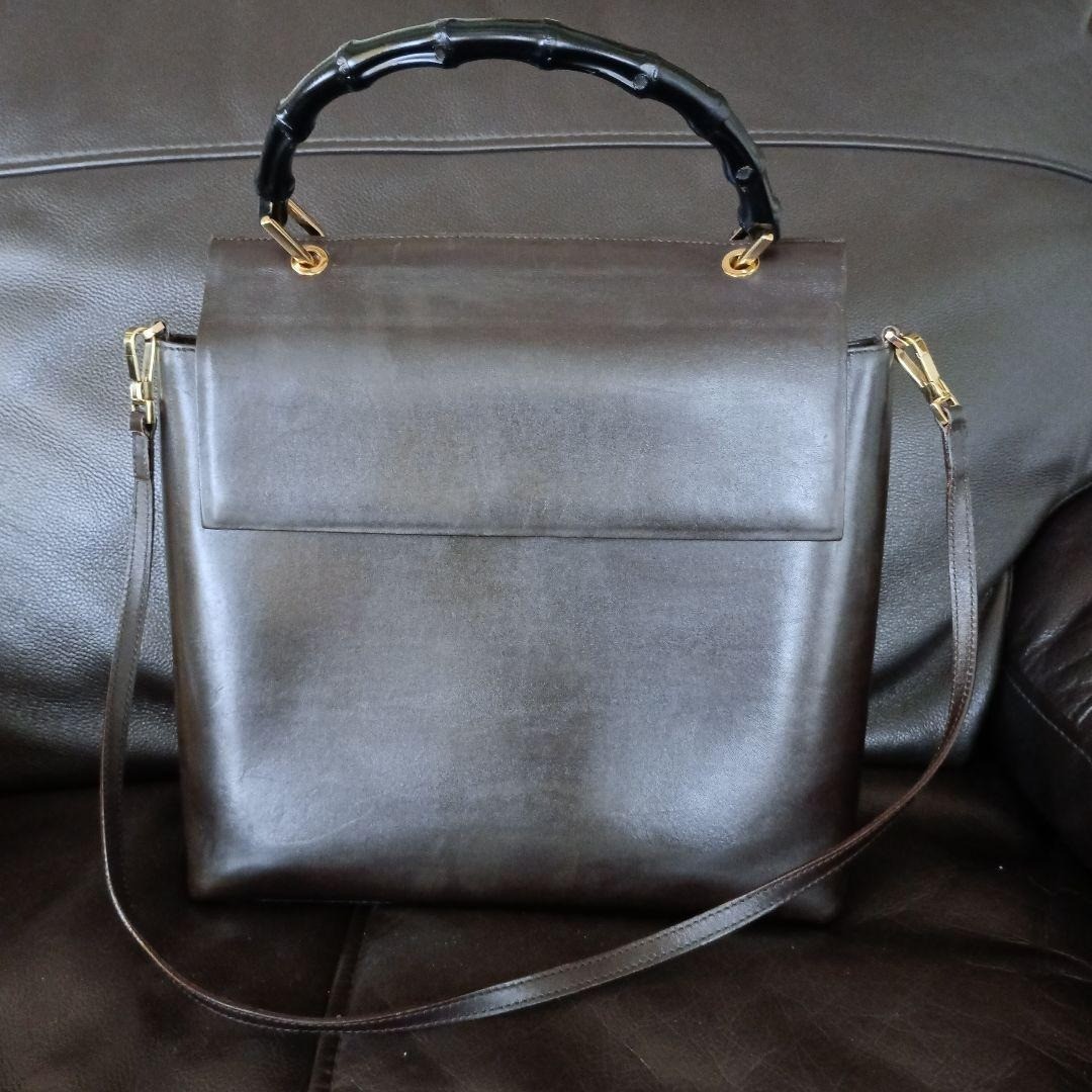 GUCCI Vintage Dark Brown Leather Shoulder Bag with Bamboo Handle