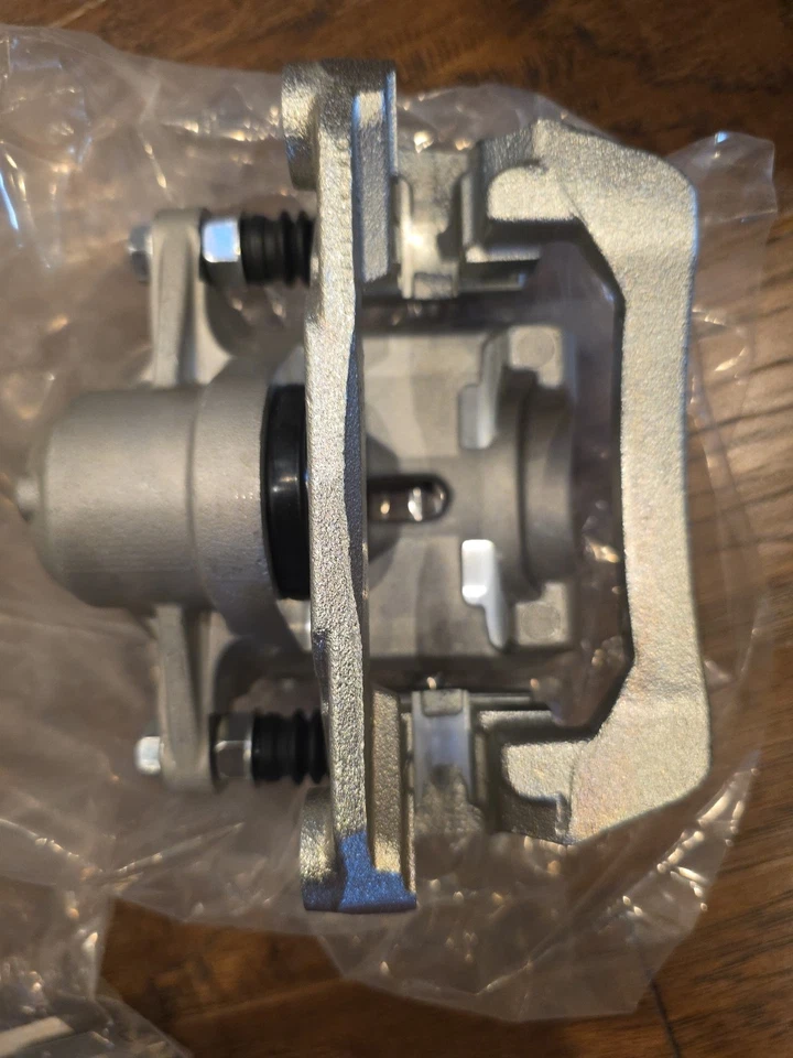 2x Pinza de freno de disco trasera con soporte para Subaru Legacy Outback 2010-2014 2,5 L Foto 4 de 4