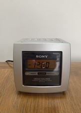Vintage Sony Dream Machine ICF-C113L Digital Cube Alarm Clock Radio FM/MW/LW