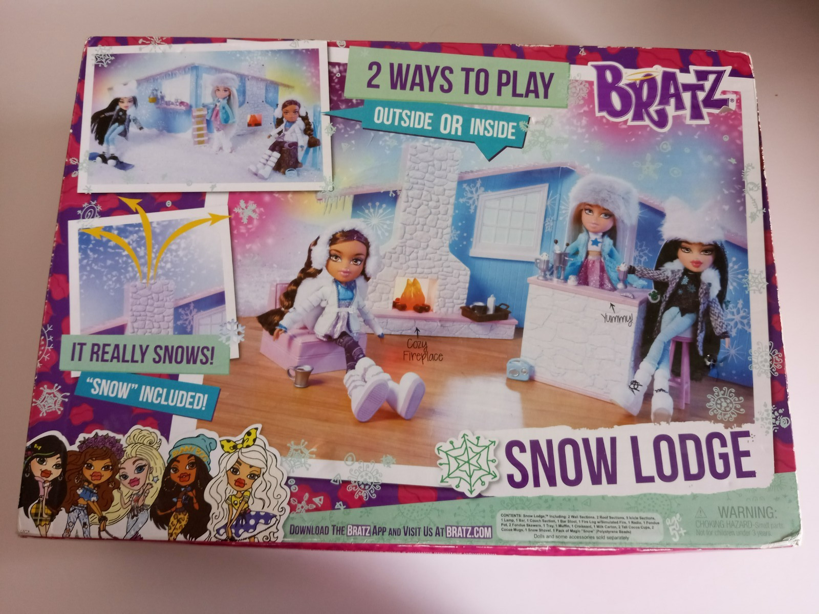 Bratz Snow Lodge Playset New In Box NIB Winter Cabin Set Box Wear