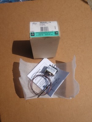 White Rodgers 30A46-5 Automatic Pilot 48'' Capillary 4 Pin Plug In BRAND NEW NOS