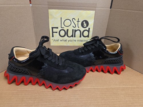 Christian Louboutin Loubishark Suede Low Top Sneaker Herren EU 41 US 8 Schwarz Rot