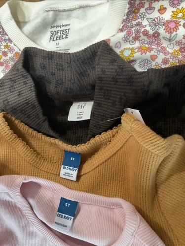 Lot Of Girls Size 5 Jumper Long Sleeve Shirts Sweatshirt Lot of 5 Old Navy Gap - Picture 6 of 7