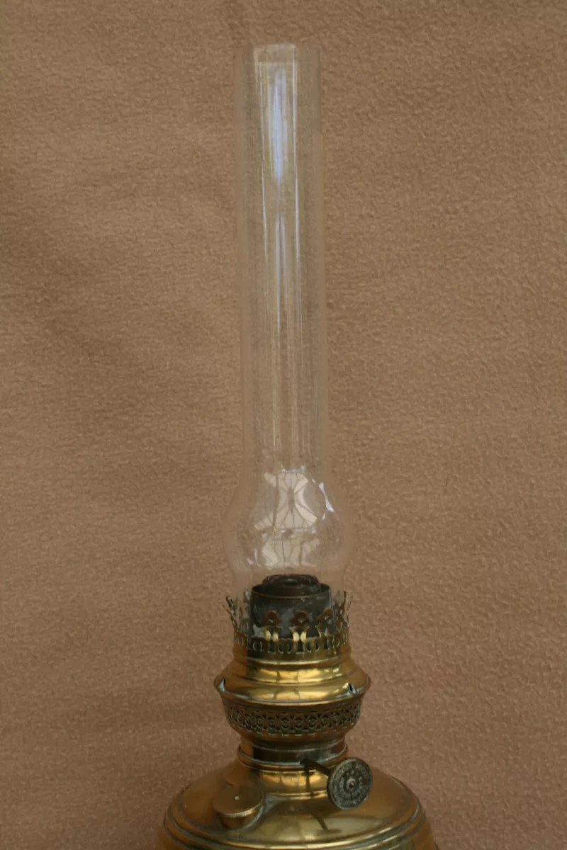 ANTIQUE B CARS VENUS LAMP WORKS OIL LAMP