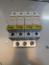 1 block of 4PC Bussmann DIN CHPV 30A 1000V Eaton PV Fuse Holder new pull