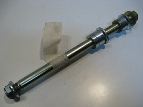 Hinterradsteckachse Hinterachse Hinterrad-Achse Hyosung GT 650 Naked, 04-07