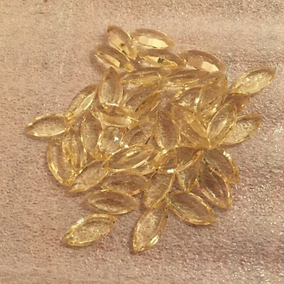 AL946 Vintage 15x7mm jonquil colored TTC glass navettes, faceted, unfoiled (16)