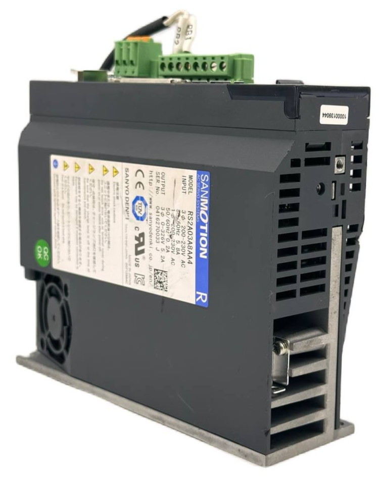 SANYO DENKI SANMOTION R SERIES RS2A03A8AA4 100W AC SERVO AMPLIFIER