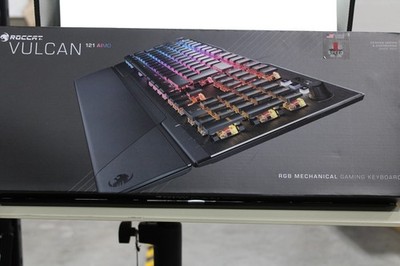 Gaming Keyboard ROCCAT Vulcan 121 Aimo