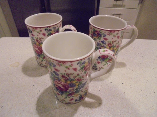 3 Royal Albert Lady Carlyle Afternoon Tea II mugs mint condition low fast shipng - Picture 1 of 2