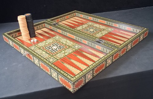 Handgefertigtes Backgammon und Schachspiel mit Intarsien - #1008