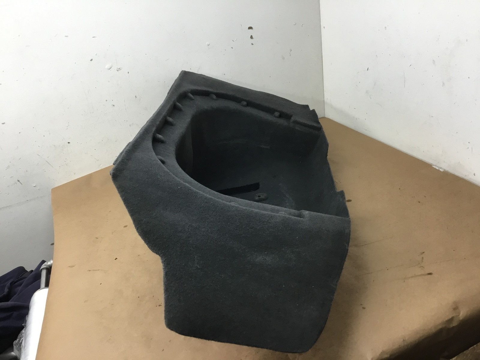 Maserati Coupe GT 2003 Rear Trunk Spare Tire Carpet Cover Panel Trim 02-06 ;:Y