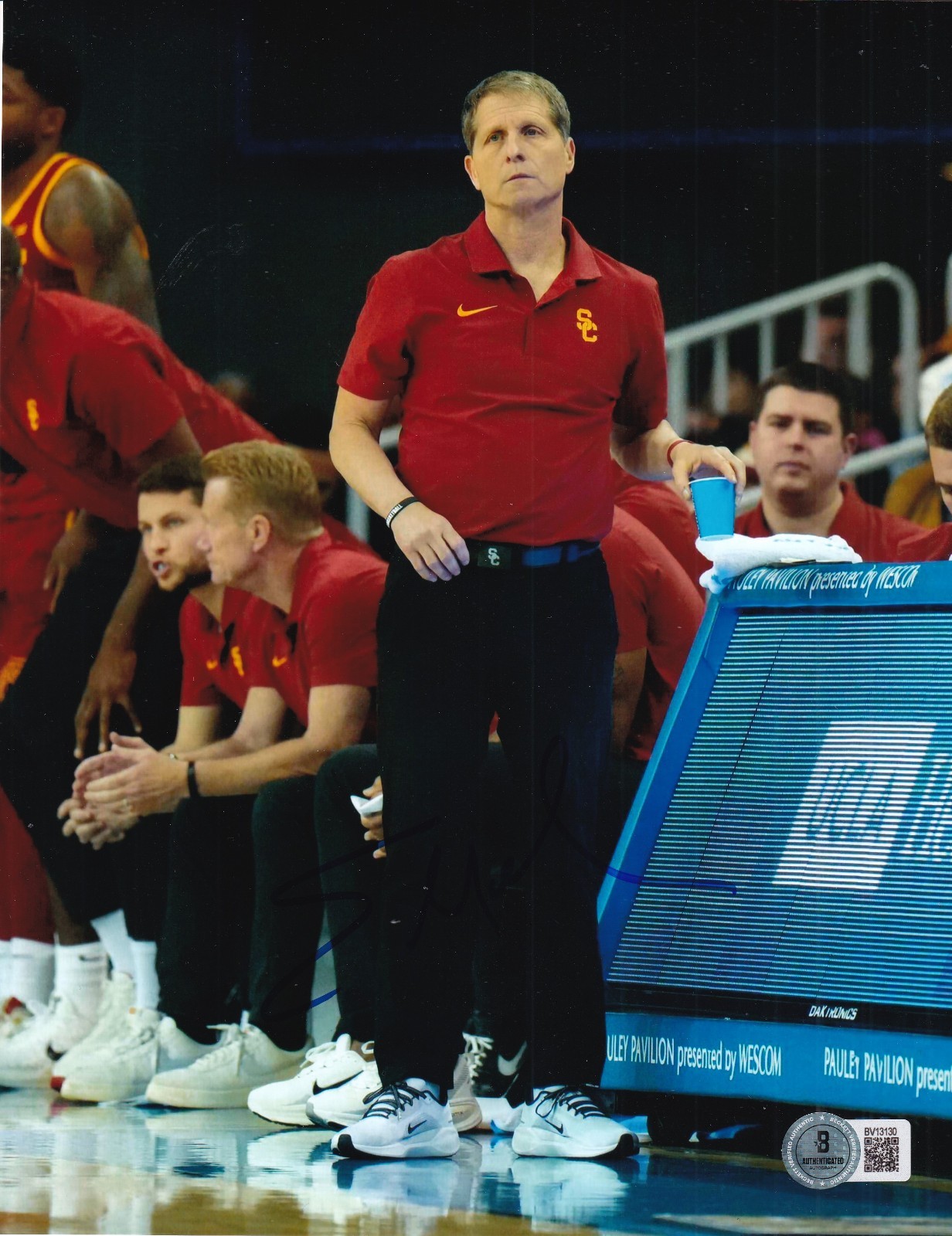 ERIC MUSSELMAN signed (USC TROJANS) Basketball 8X10 photo BECKETT BAS BV13130 
