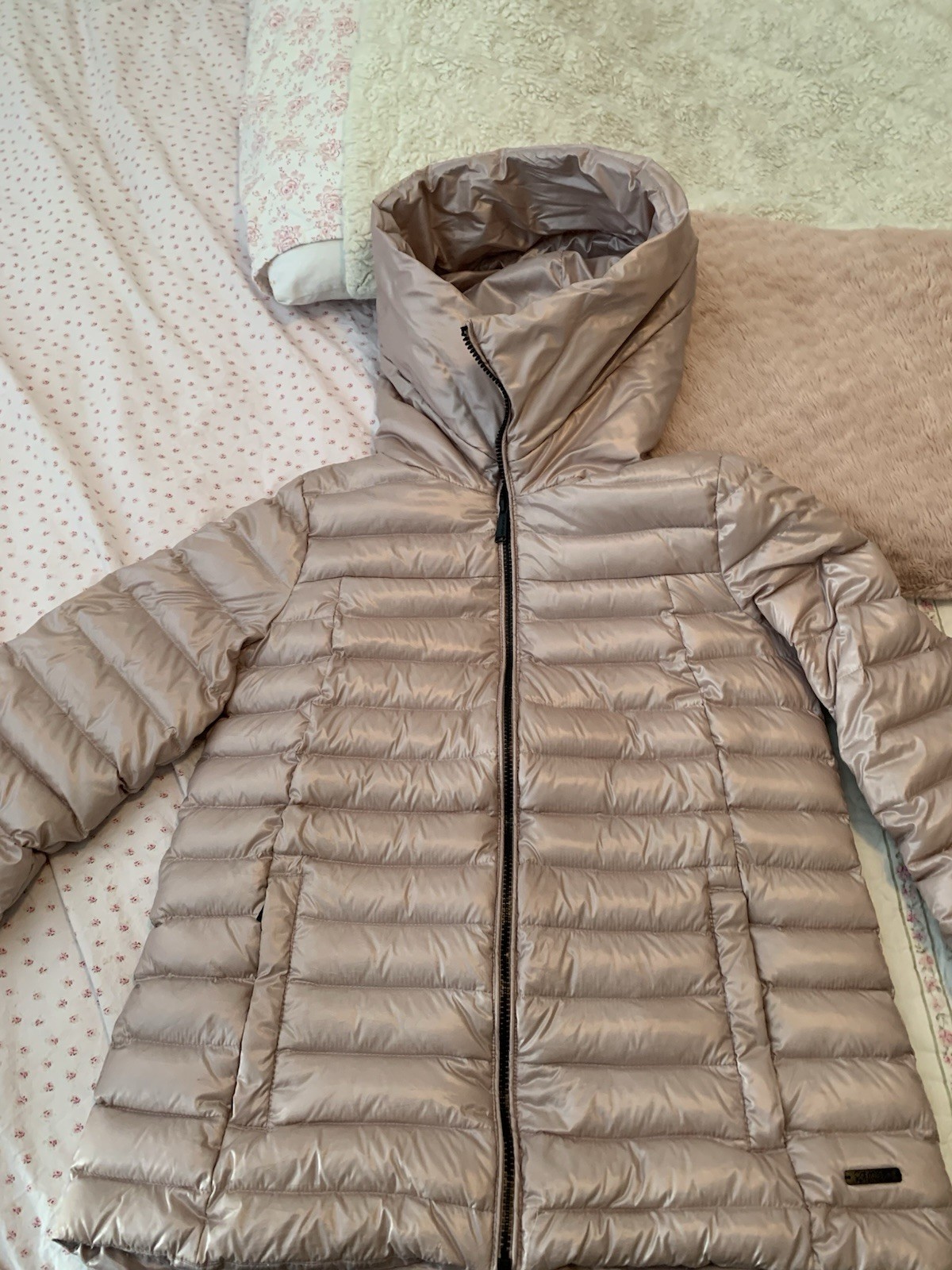 Calvin Klein high-performance puffer jacket XS pi… - image 1