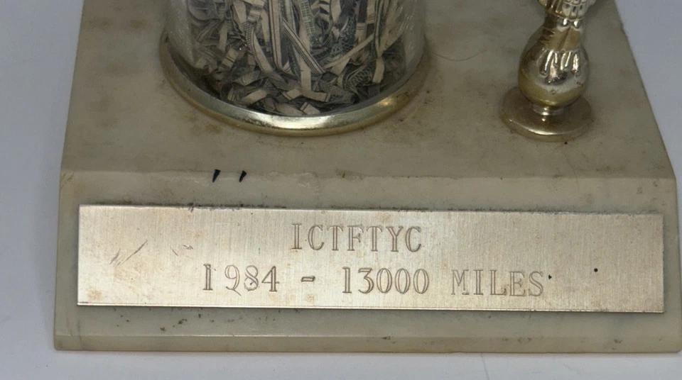 Old School BMX Trophy 1984 De colección ICTFTYC 13.000 millas Ala de efectivo triturada Brkn Foto 4 de 4