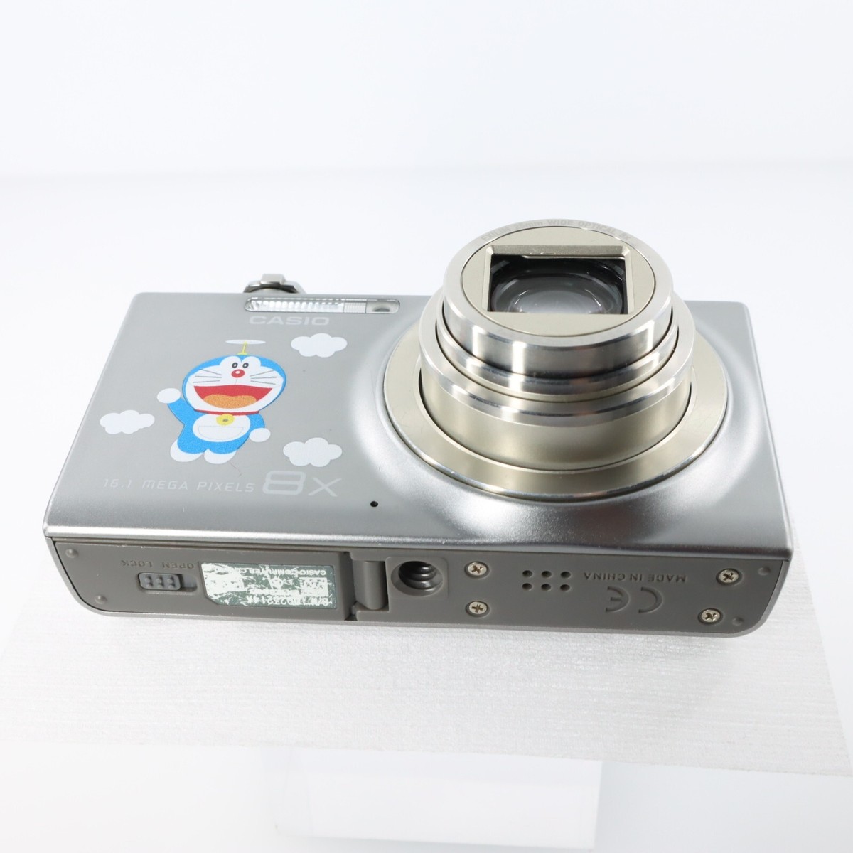美品 CASIO EXILIM EX-Z3000 デジタルカメラ ドラえもんコラボ