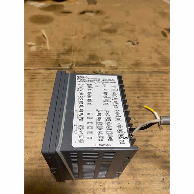 ヨコガワサーモスタットUT55A UT55A-010-01-00動作保証付き Yokogawa UT55A-010-01-00 Digital Indicating Controller Good