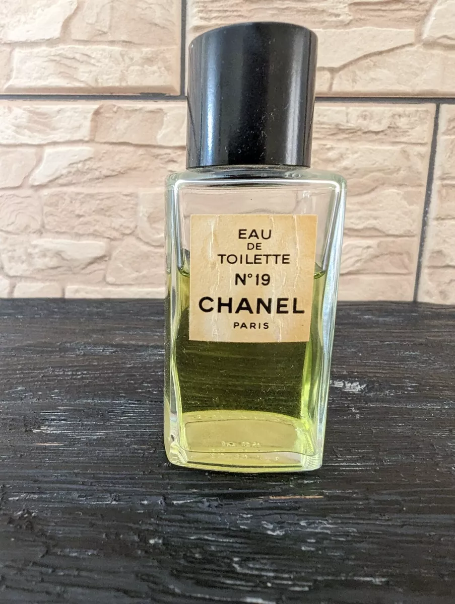 CHANEL N°19 Vintage-07