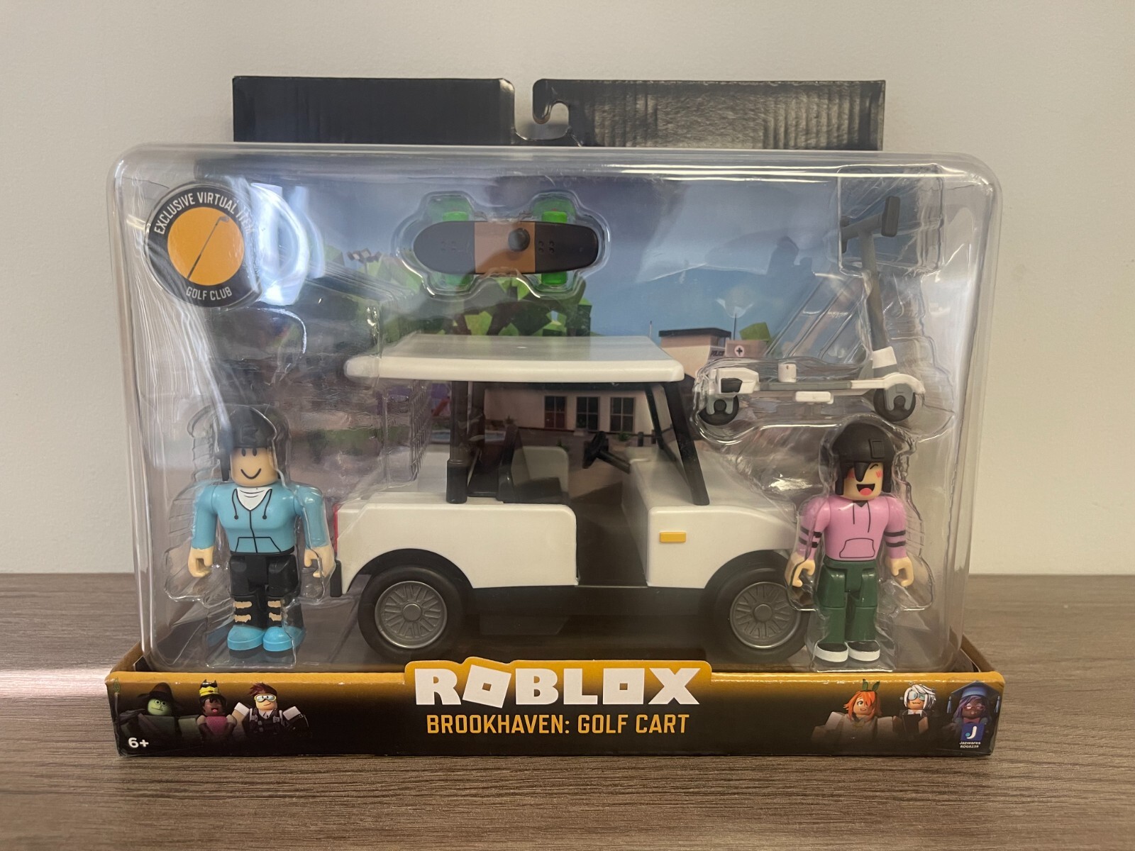 Roblox Celebrity Collection - Brookhaven: Golf Cart Deluxe Vehicle