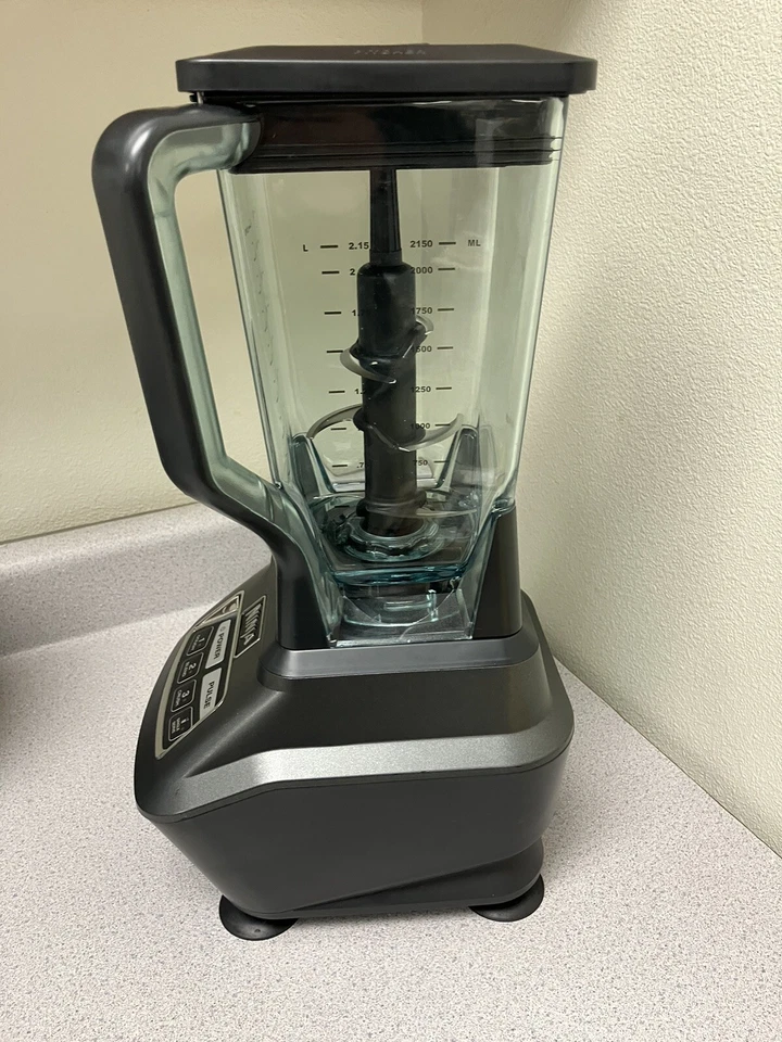 Ninja Professional 1500 Watt Kitchen Blender Processor With Attachments - Tested - Image 3 of 4