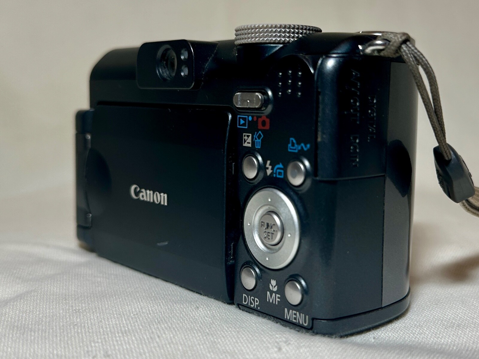 CANON PowerShot A640 Digital Camera 10.0 MP / 4X Optical Zoom eBay
