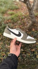 Air Jordan 1 Retro Low OG 'Medium Olive' Size 12M HQ6998-200
