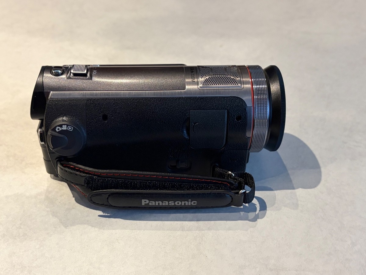 Panasonic HDC-SDT750 Full HD 3MOS SD XC Camcorder 14.2 MP 3D