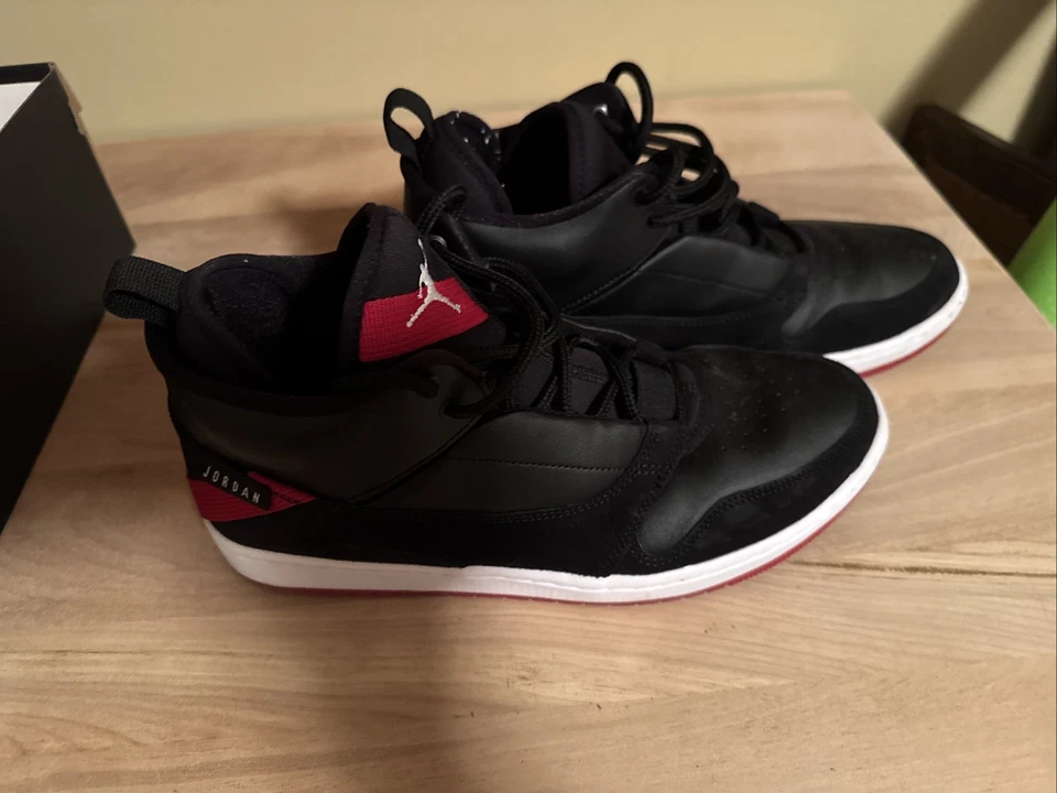 Nike Hombre Jordan Fadeaway AO1329 023 Negro/Blanco-Rojo Gimnasio, Talla 10 Foto 2 de 4