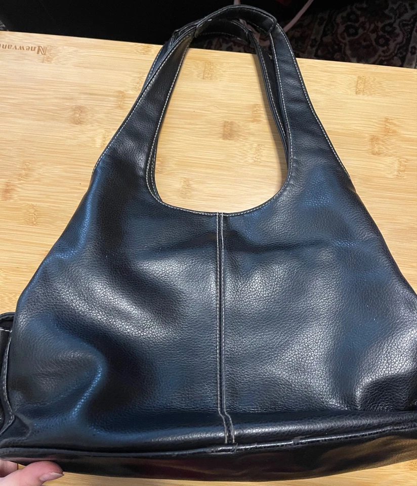 Винтажная черная наплечная сумка St. John's Bay с отделением на молнии - Изображение 2 из 4