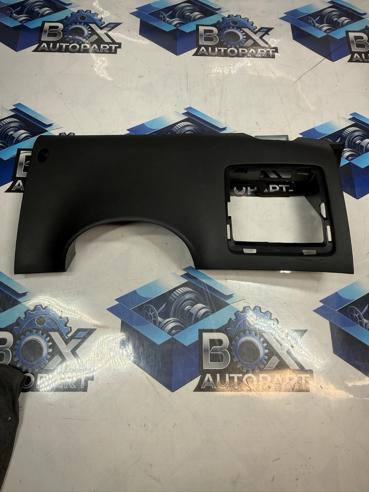 2021-2023 HYUNDAI ELANTRA DASHBOARD LEFT KNEE BOLSTER TRIM COVER PANEL OEM
