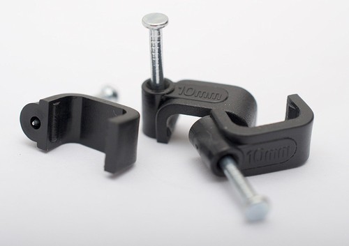 100 BLACK TWIN SHOTGUN CABLE CLIPS FOR WF65/CT63 TWIN COAX CABLE - Picture 2 of 2