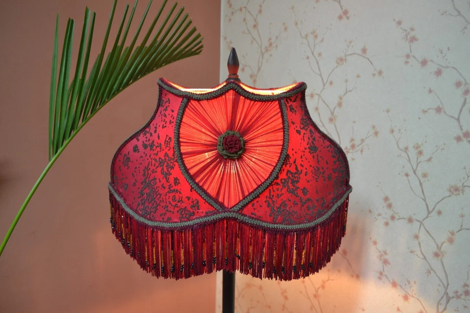 Lampshade scallop burgundy silk hand-stitched table lampshade floor lampshade - Image 4 of 4