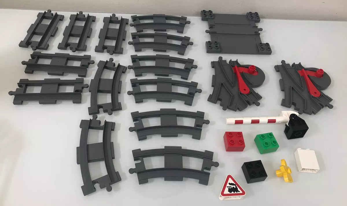  LEGO Duplo 10506 Track System Train Accessory Set