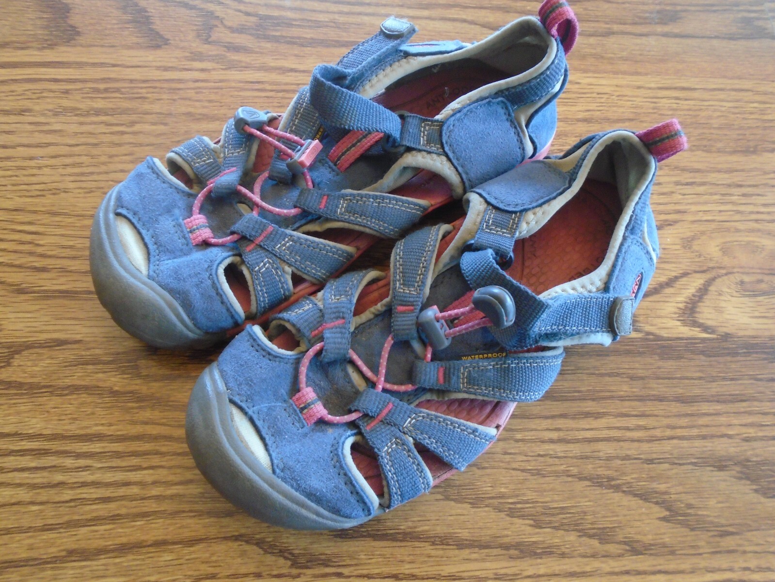 Sandali da trekking Keen Kids Newport H2 impermeabili blu grigio e rosa giovani taglia 3