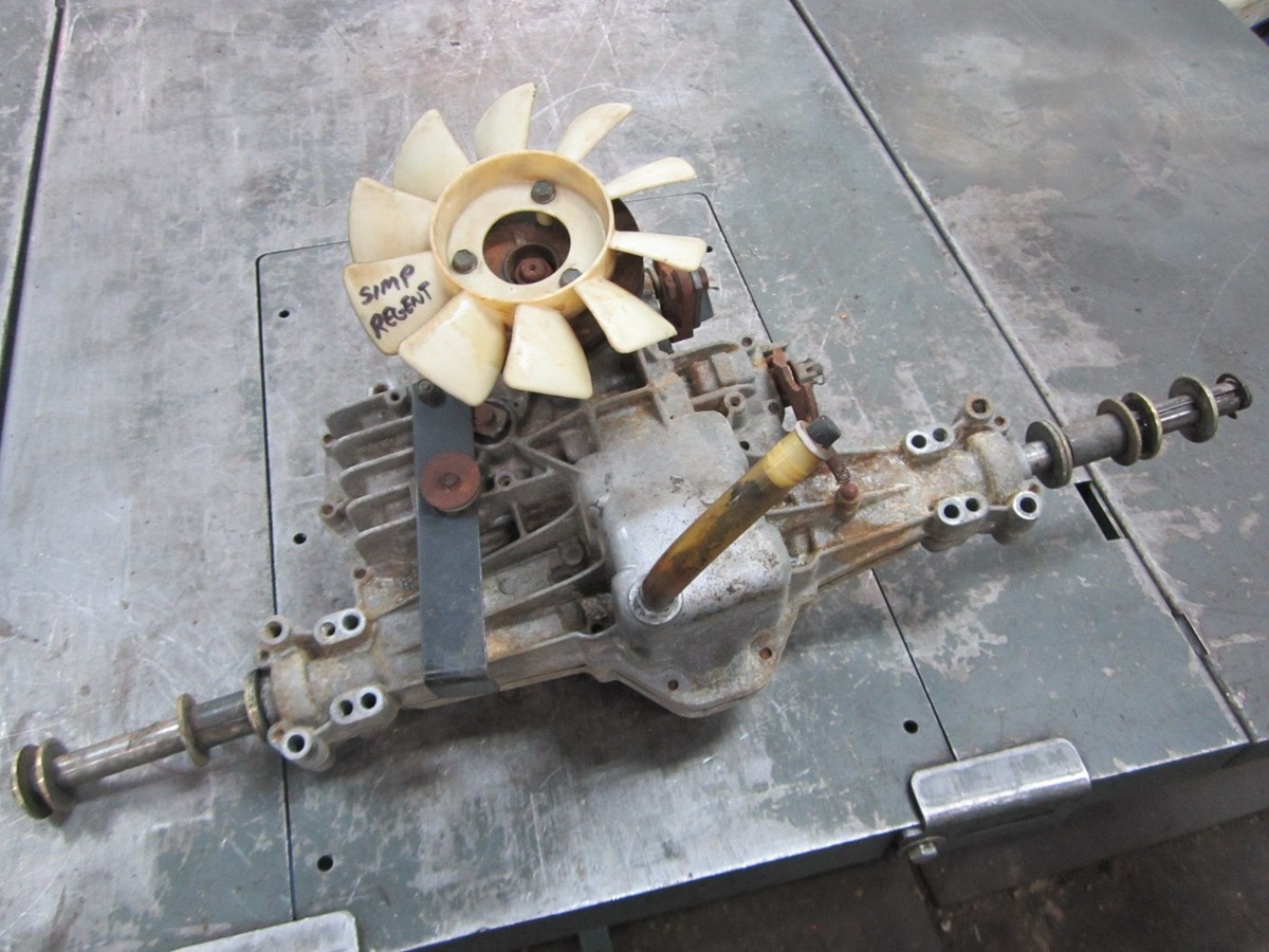 Simplicity Regent Lawn Tractor Transmission Transaxle Hydo-Gear