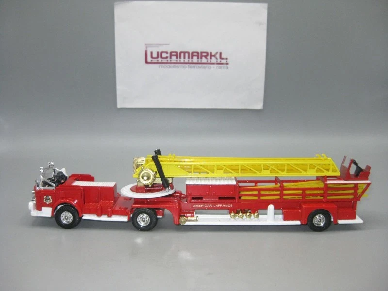 Corgi 1:43 1143 "American Lafrance" Areal Rescue Truck #e048 - Bild 2 von 4