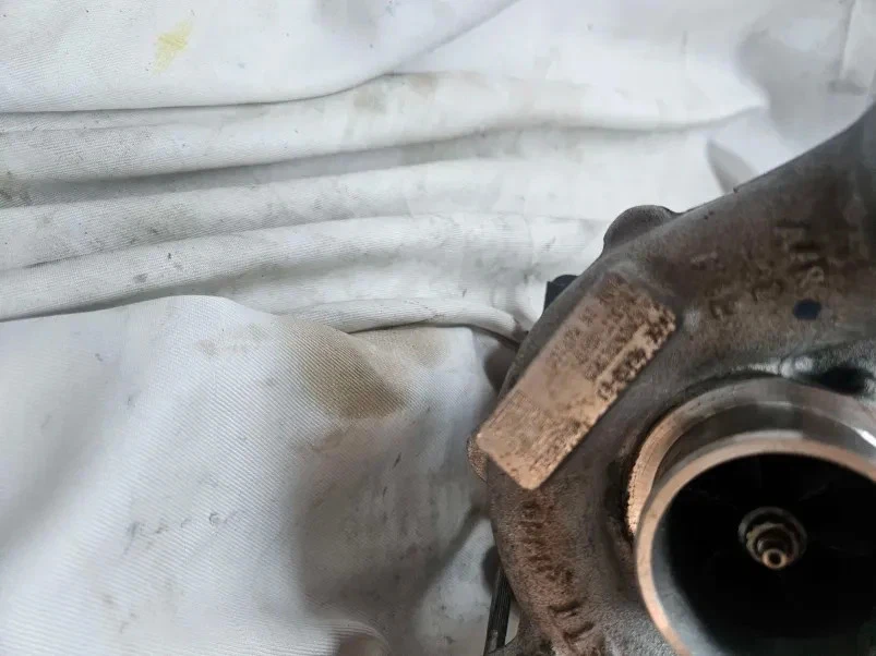 Supercargador Ford Taurus 2010-2019 fabricante de equipos originales lado derecho *usado* AA5Z6K682BF Foto 3 de 4