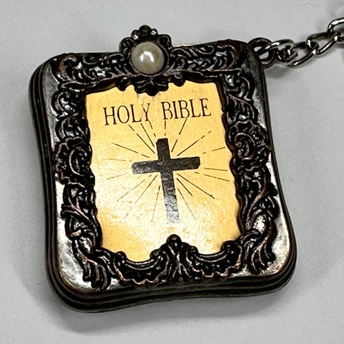 Key Chain Miniature Complete Bible in Rectangular Brass Ornate Frame Vintage - Picture 10 of 10