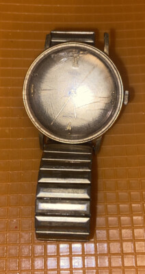 Vintage 1960s TIMEX 21 Jewel WORKS Waterproof Dustproof Shockproof